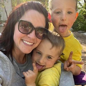 Meet your Posher, Candace